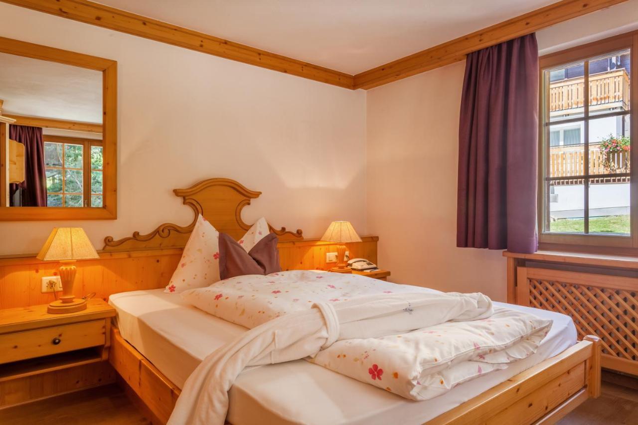צרמט Hotel Berghof מראה חיצוני תמונה
